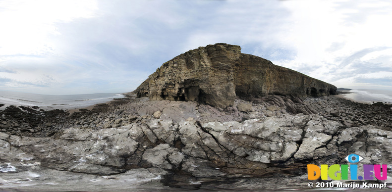 SX13931-13991 Panorama Cliffs near Southerndown